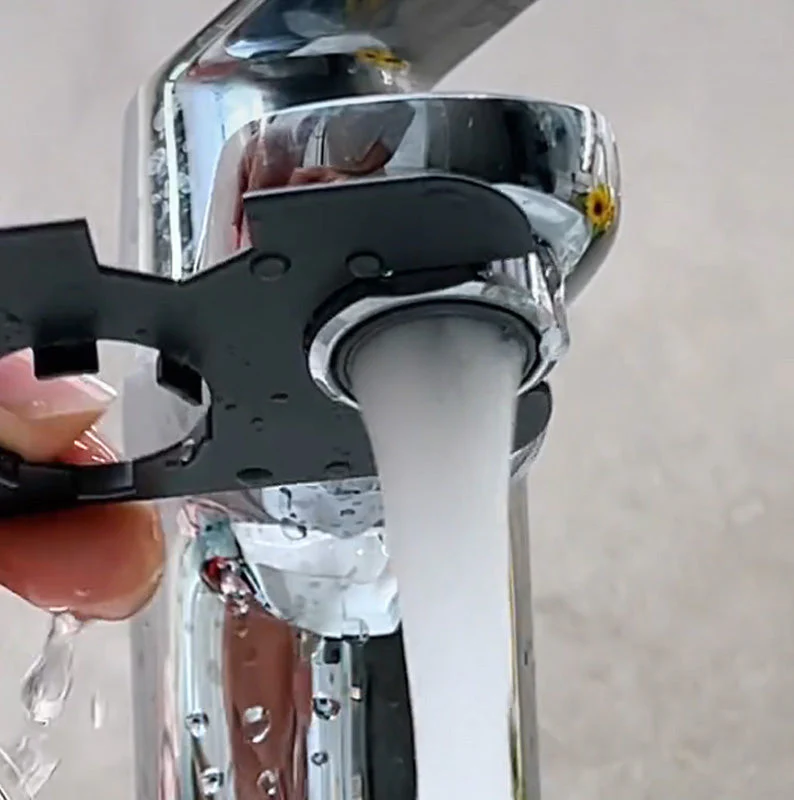 🔧🚰 9-in-1 Multifunctionele Kraanbeluchter Sleutel – RVS Materiaal, Universele Compatibiliteit & Tijdbesparend (Kraan Reparatie Must-Have!) - Image 3