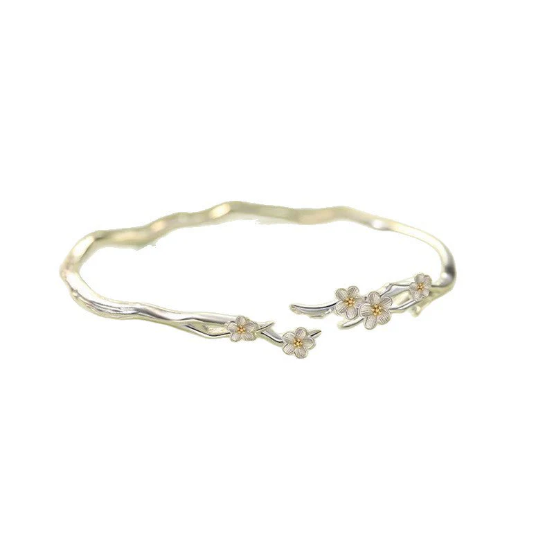 🌸💎 Elegante Open Jasmijnbloem Armband – Tijdloos Bloemenmotief, Comfortabele Slip-On & Lichtgewicht Grace (Perfect als Cadeau)! - Image 2