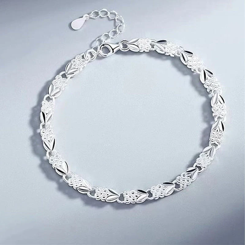 🍀✨ Elegante Sprankelende Geluksklaverarmband – Tijdloos Ontwerp, Verstelbaar & Hypoallergeen Materiaal(Perfect als Cadeau!)💝 - Image 2