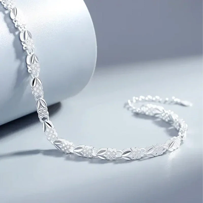 🍀✨ Elegante Sprankelende Geluksklaverarmband – Tijdloos Ontwerp, Verstelbaar & Hypoallergeen Materiaal(Perfect als Cadeau!)💝 - Image 4