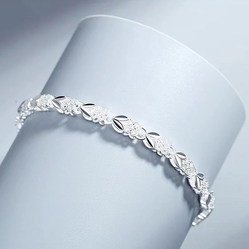 🍀✨ Elegante Sprankelende Geluksklaverarmband – Tijdloos Ontwerp, Verstelbaar & Hypoallergeen Materiaal(Perfect als Cadeau!)💝 - Image 7