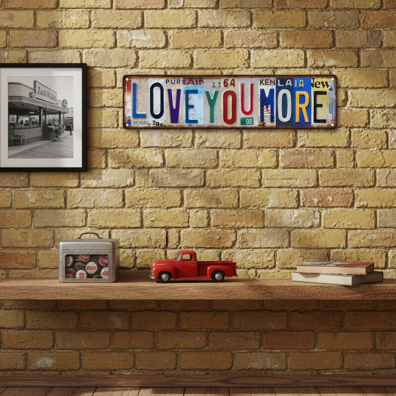 💘Valentijnsaanbieding: 50% Korting!💖 Vintage “Love You More” Kentekenplaat Blikken Bord – Rustieke Wanddecoratie & Cadeau! - Image 2