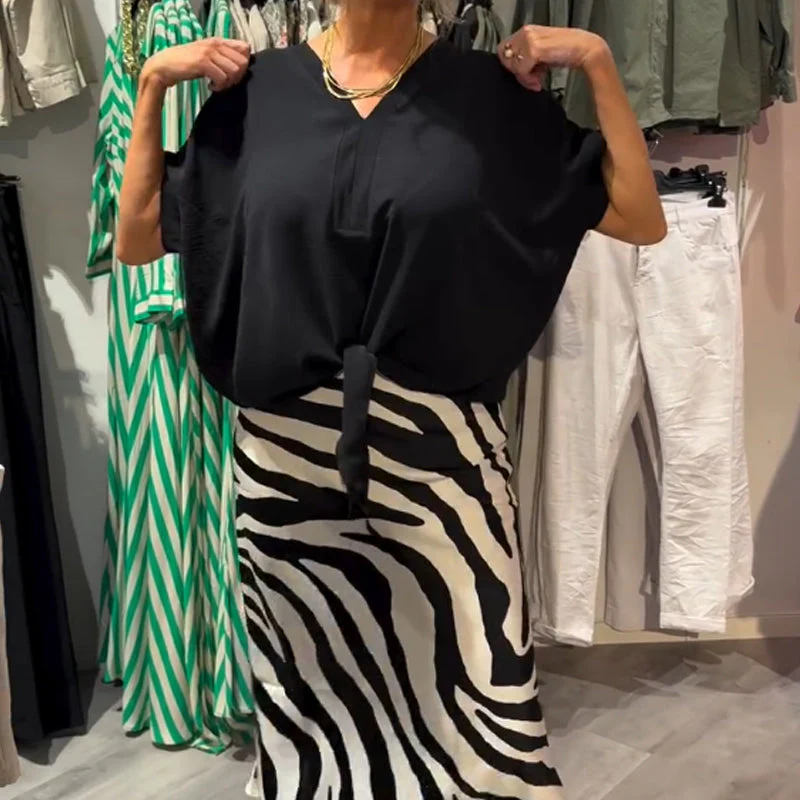 💘Valentijnsaanbieding: 50% Korting!🖤Dames Casual Set – Strik Blouse + Zebrastreep Midi-Rok | Comfortabel & Stijlvol! - Image 3